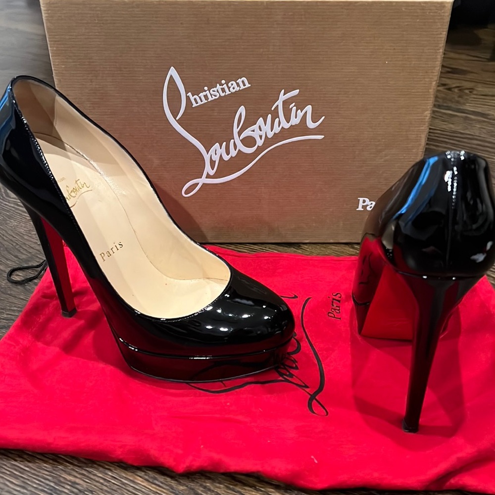 Christian Louboutin Bianca 140 Patent Calf 38